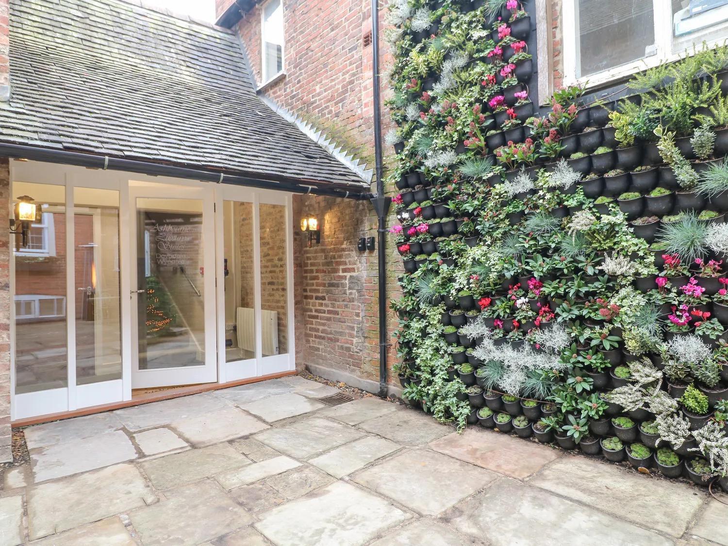 Ashbourne Luxury Suites Extérieur photo