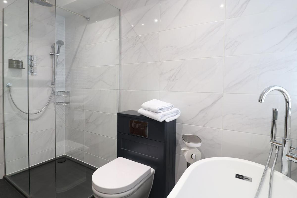Ashbourne Luxury Suites Extérieur photo